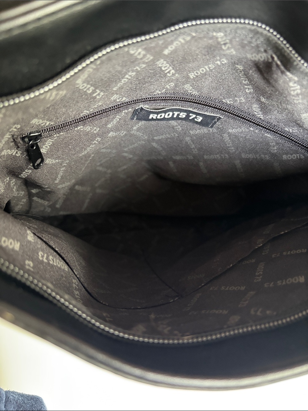 ROOTS Leather Backpack - Picture 4 of 5